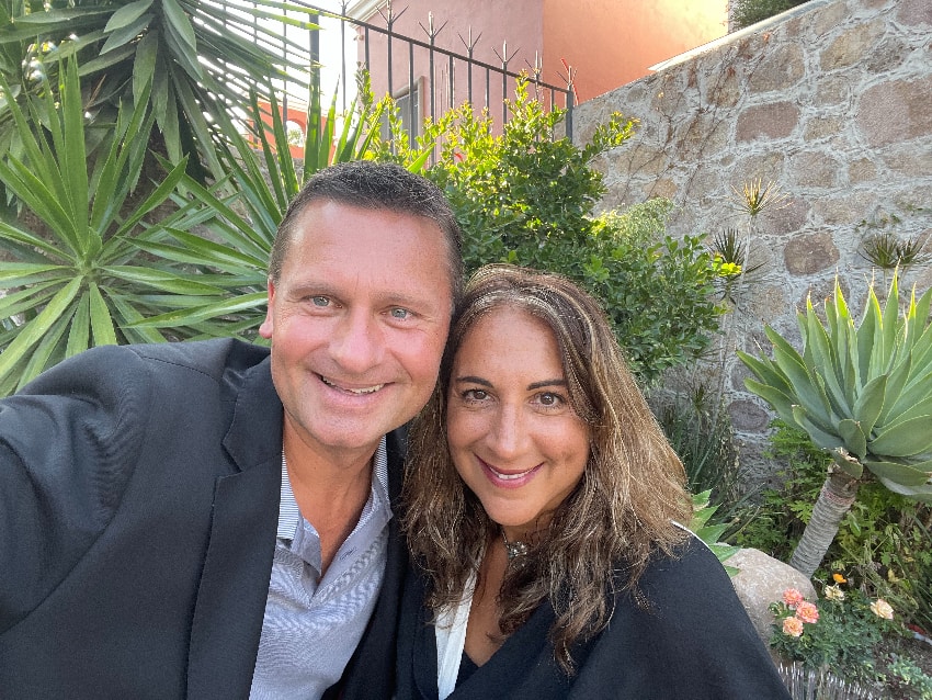 Власники Mexico News Daily Тревіс і Таманна Бембенек