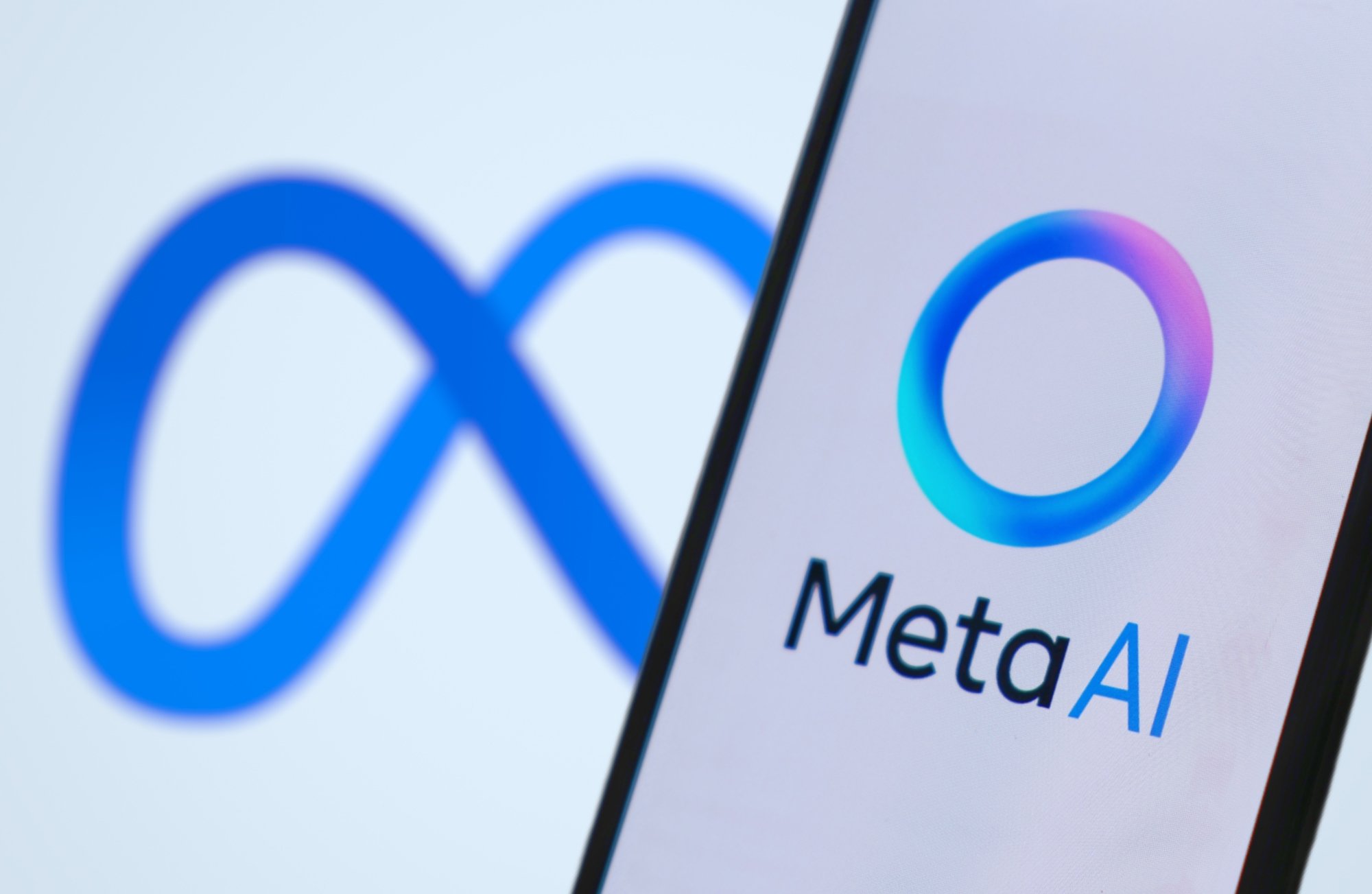 Q4: Мета, що визначають гроші та покращили його монетизацію