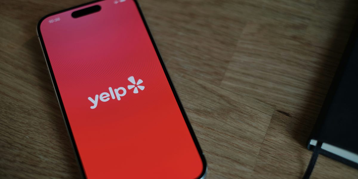 Як Yelp досягла 1400-кратного швидкого навчання моделей