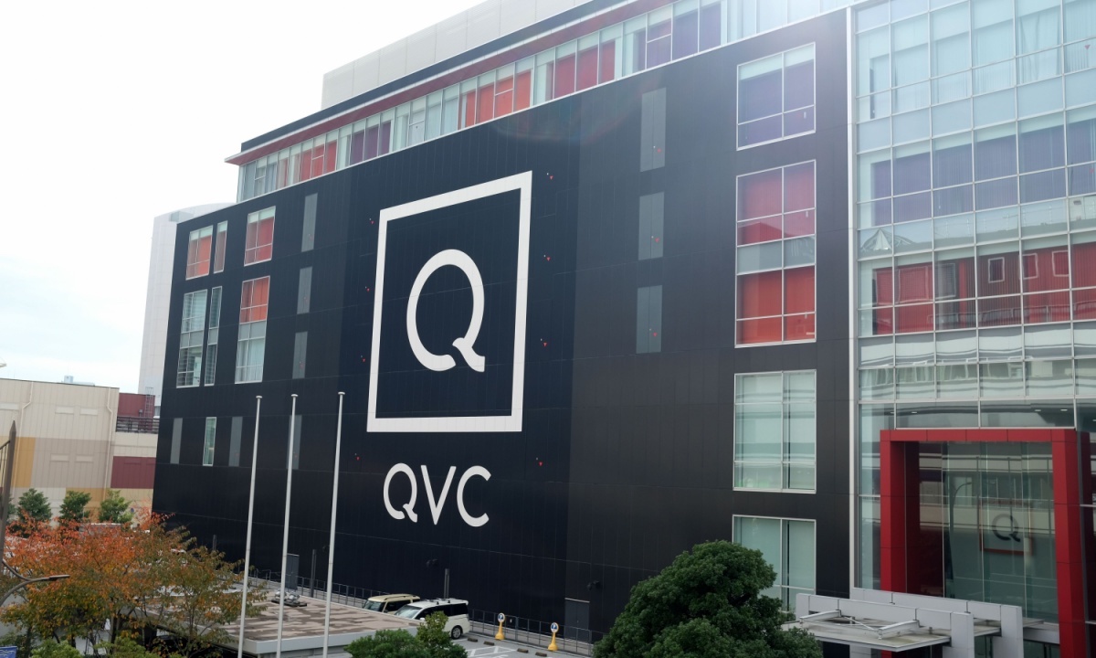 Група QVC шукає соціальну комерцію, а TJX повідомляє про успіх