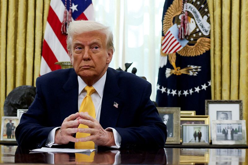 Накази Трампа, спрямовані на юридичні фірми, викликають конституційні проблеми, кажуть експерти