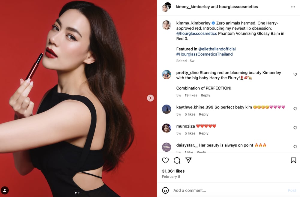 Unilever використовуватиме більше впливових для своїх брендів, як тут з Кімберлі Енн Волтемас для пісочного годинника