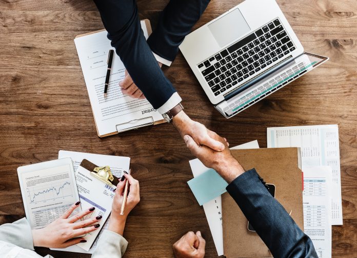 Oracle Inks Нові контракти з Latam Financial, Logistics та AI фірмами