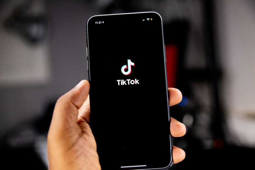 Amazon вступає в гонку: Технологічний гігантський торги на операції Tiktok