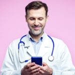 Expedia отримує прибутки, оскільки Google Hotels все частіше “синяки”
