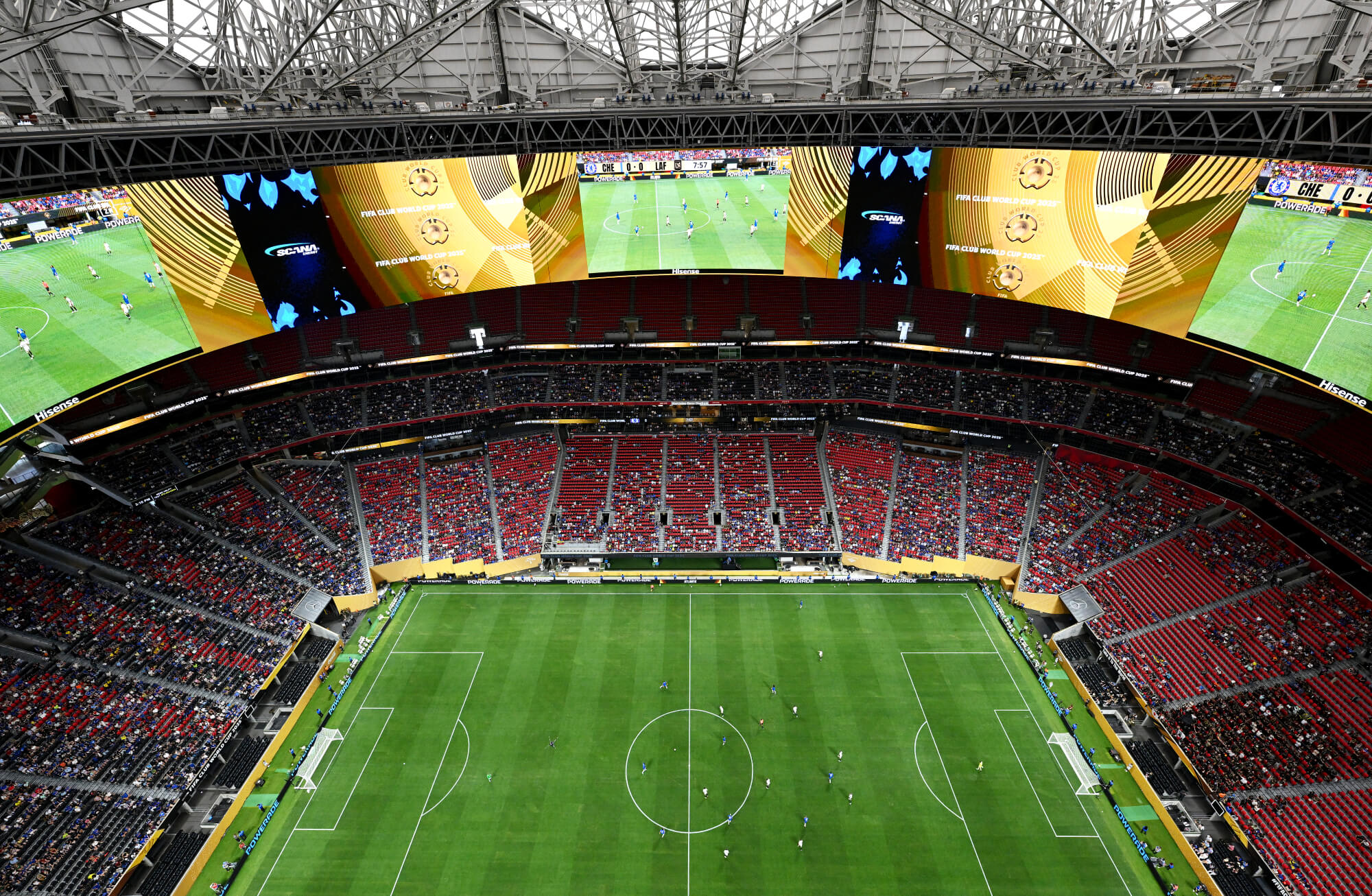 Для гри в понеділок між Челсі та LAFC (Shaun Botterill - FIFA/FIFA через Getty Images) були тисячі порожніх місць (Shaun Botterill - FIFA/FIFA через Getty)