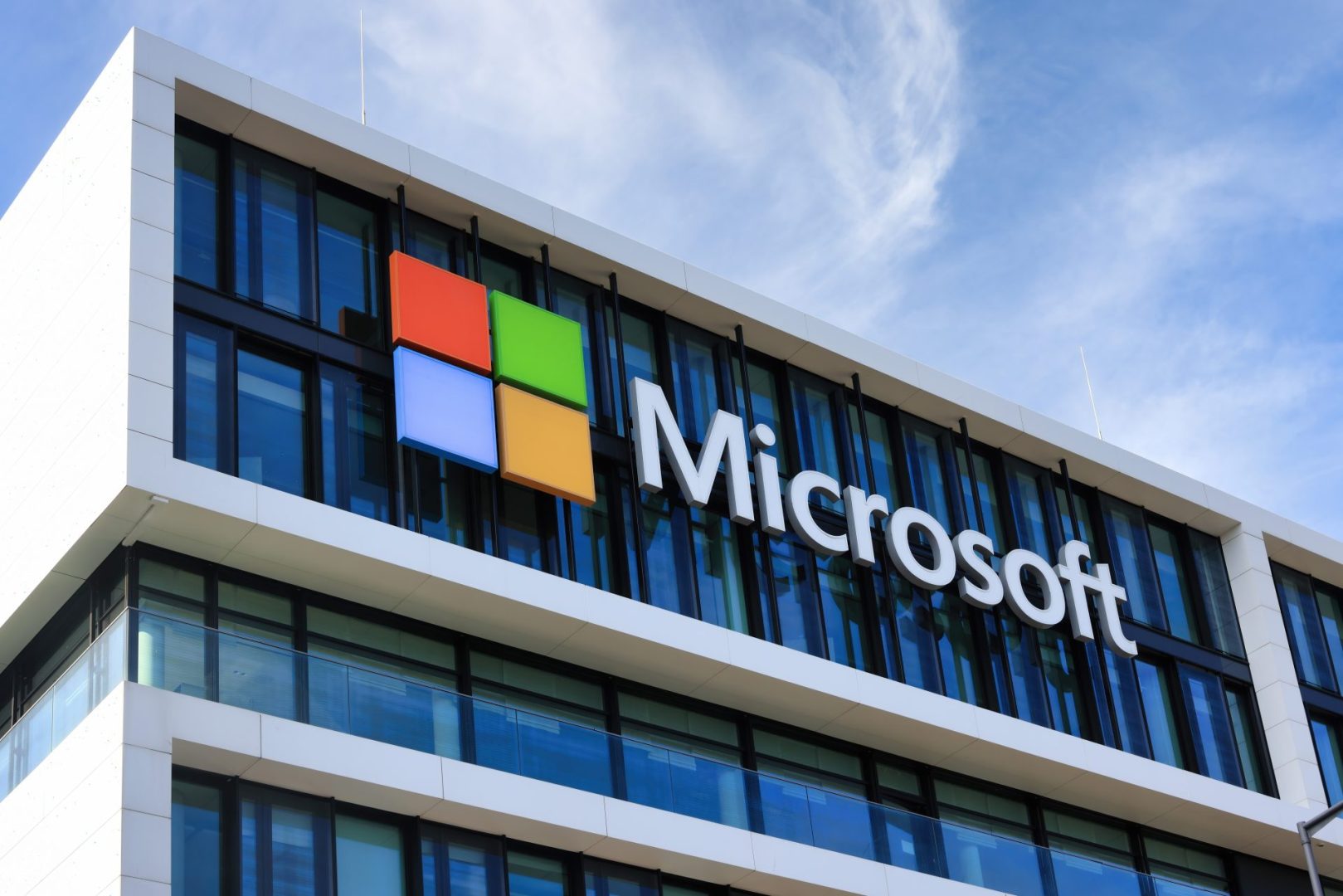 Microsoft вбиває продажі Xbox Entertainment