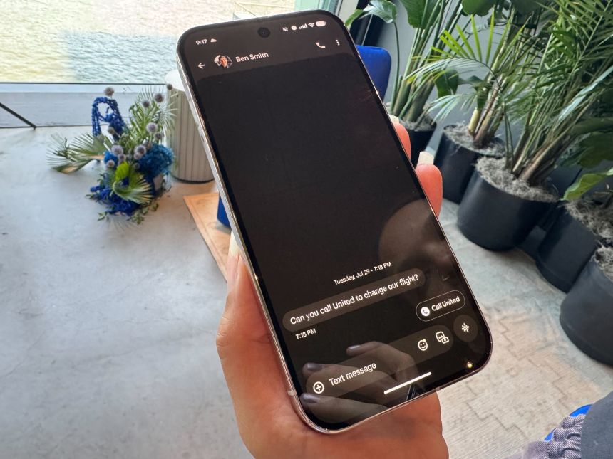Google Pixel 10 Magic Cue в дії.