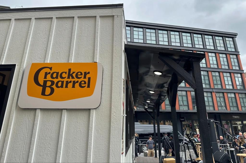 Маркетингове фіаско Cracker Barrel показує