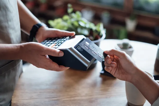 WPP Media Nockes "Landmark" перемога з MasterCard, як інтерес AI Fuels Fuels