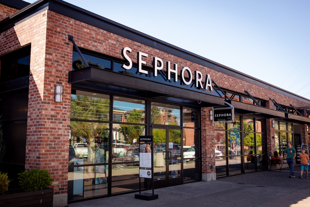 3 основні зміни в магазинах Sephora, які відбудуться цього місяця — Best Life