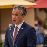 GPT-5.1 і Superfactories Fuel Agentic Automation Revolution