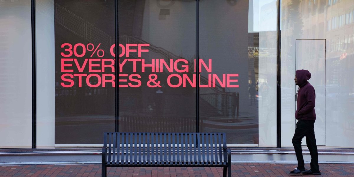 За даними Adobe, американці витратили 14,2 мільярда доларів в Інтернеті під час Кіберпонеділка, останнього дзвінка для святкових покупок